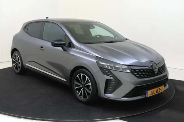 Renault Clio (2025) thumbnail 2