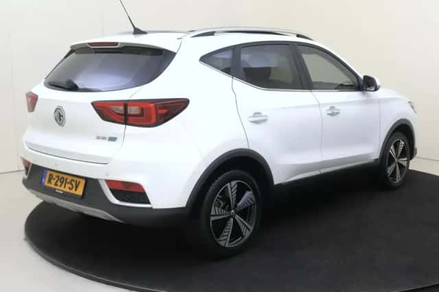 MG ZS EV (2021) thumbnail 4