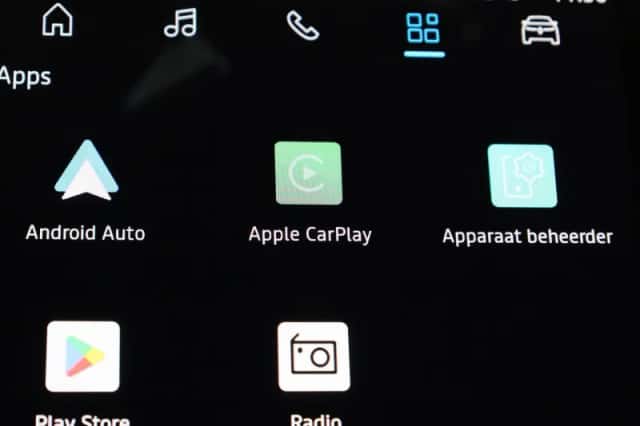 Renault Captur (2024) thumbnail 25