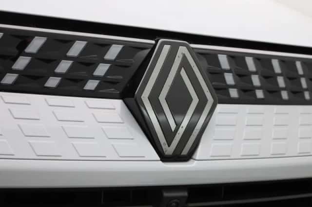 Renault Captur (2024) thumbnail 39