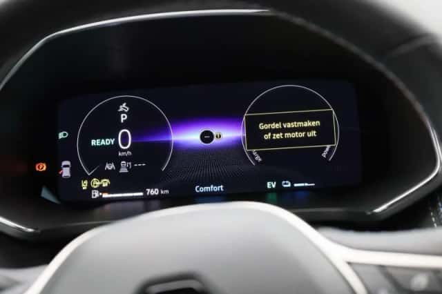 Renault Captur (2024) thumbnail 10