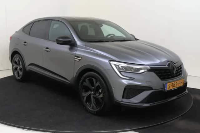 Renault Arkana (2023) thumbnail 2
