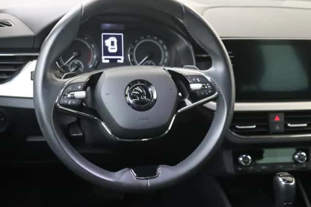 Škoda Kamiq (2021) thumbnail 13