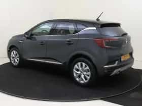 Renault Captur (2021) thumbnail 3