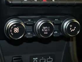 Renault Captur (2021) thumbnail 21