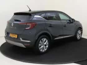 Renault Captur (2021) thumbnail 4