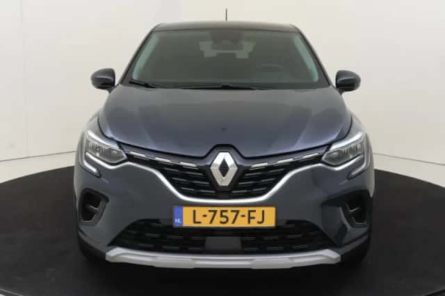 Renault Captur (2021) thumbnail 8