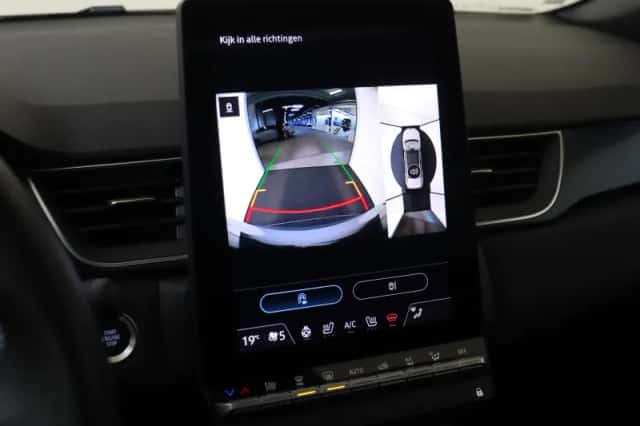 Renault Captur (2025) thumbnail 7