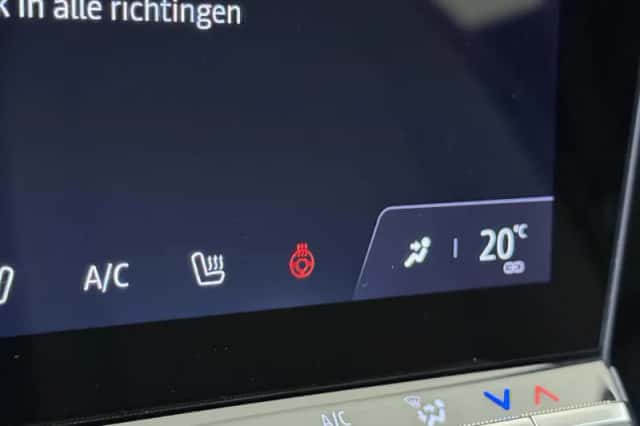 Renault Mégane E-Tech (2023) thumbnail 23