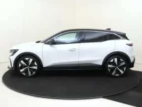 Renault Mégane E-Tech (2023) thumbnail 8