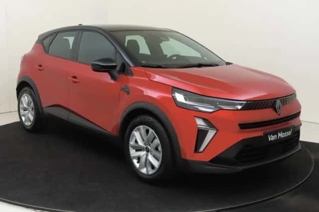 Renault Captur (2025) thumbnail 2