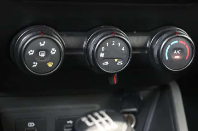 Dacia Duster (2023) thumbnail 20