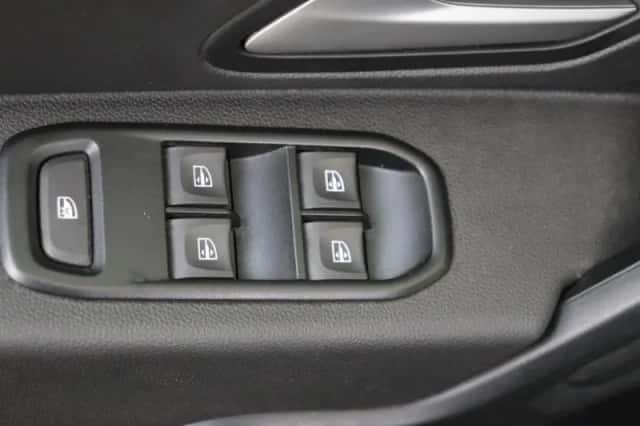 Dacia Duster (2023) thumbnail 24