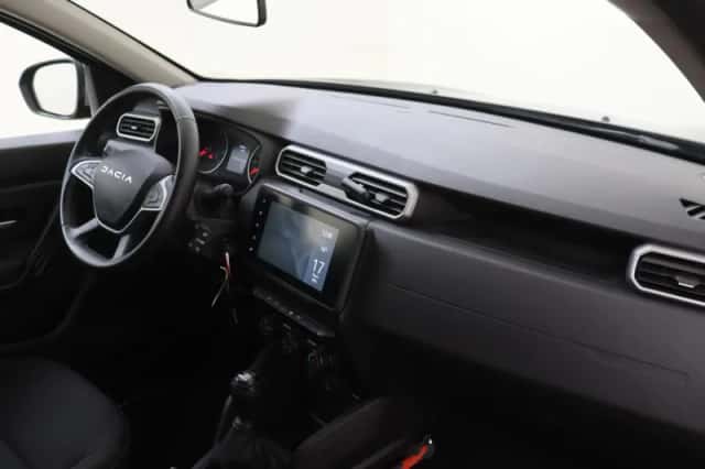 Dacia Duster (2023) thumbnail 6