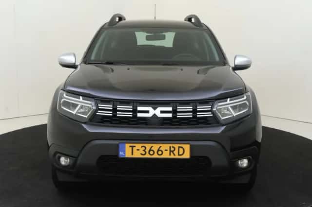 Dacia Duster (2023) thumbnail 8