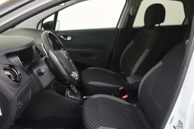 Renault Captur (2019) thumbnail 16