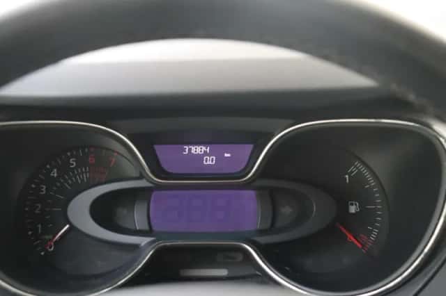 Renault Captur (2019) thumbnail 17