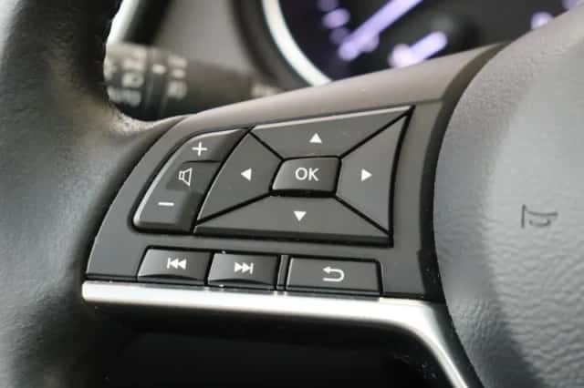 Nissan Qashqai (2018) thumbnail 17
