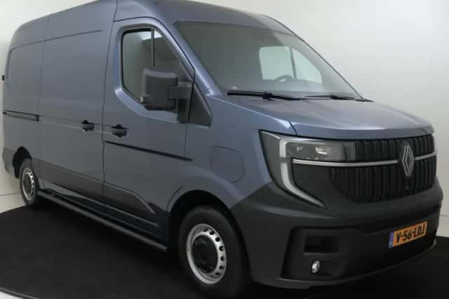 Renault Master (2025) thumbnail 2