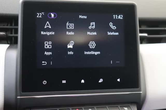 Renault Clio (2022) thumbnail 19