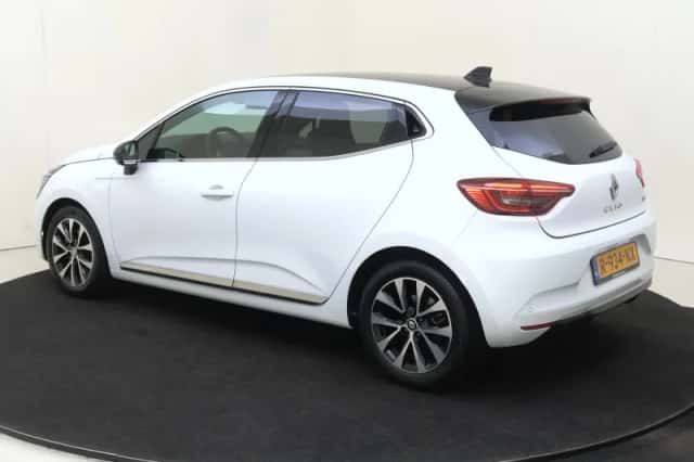 Renault Clio (2022) thumbnail 3