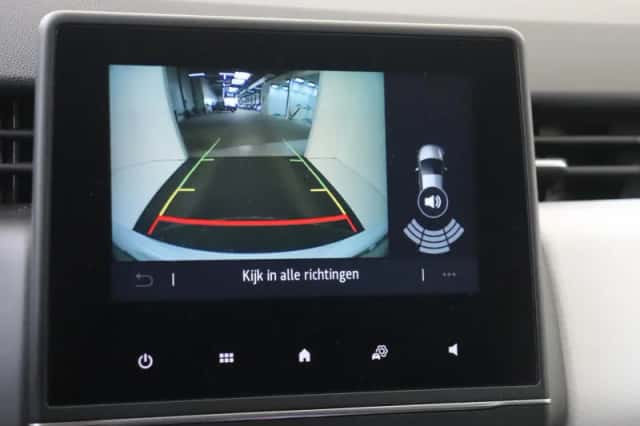 Renault Clio (2022) thumbnail 6