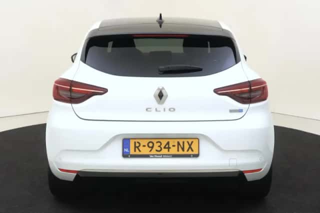 Renault Clio (2022) thumbnail 9