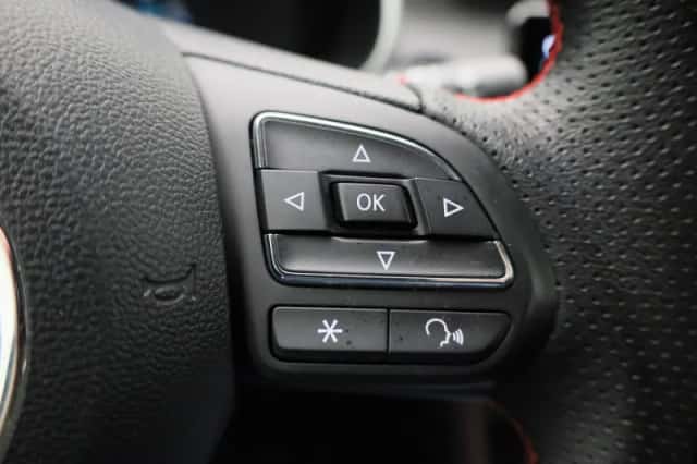MG ZS (2023) thumbnail 17