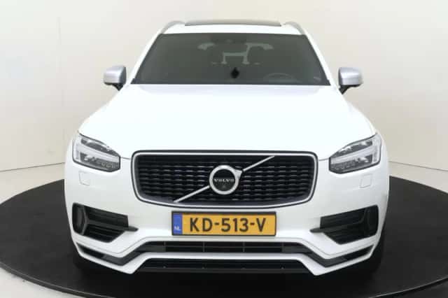 Volvo XC90 (2016) thumbnail 6