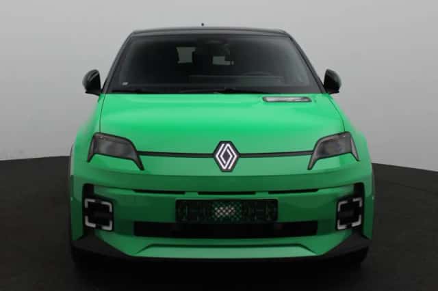 Renault 5 (2024) thumbnail 3