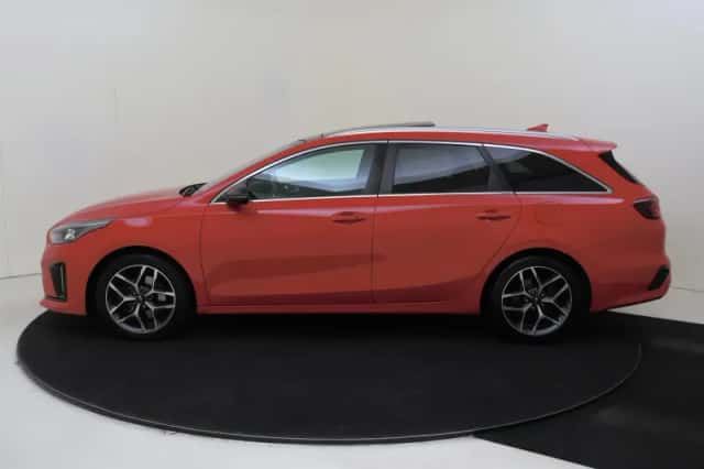 Kia Ceed Sportswagon (2020) thumbnail 4