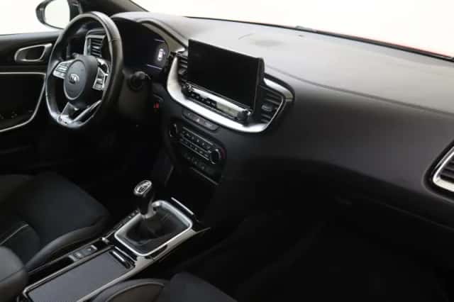 Kia Ceed Sportswagon (2020) thumbnail 5