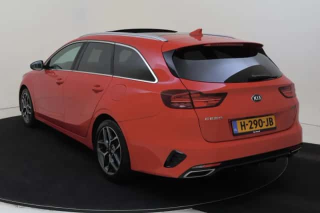 Kia Ceed Sportswagon (2020) thumbnail 6