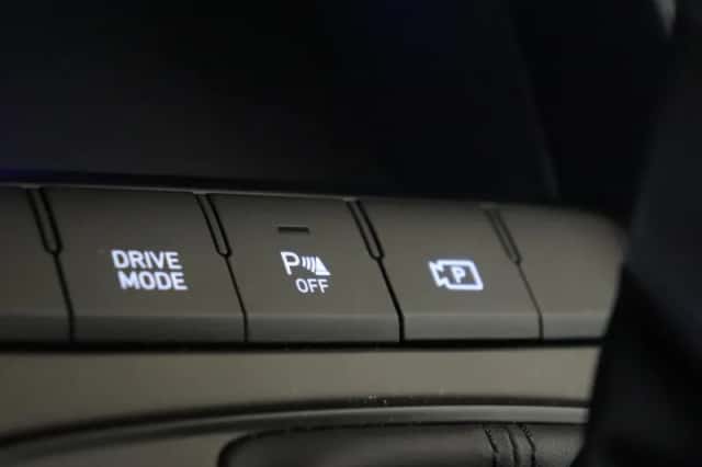 Hyundai i20 (2023) thumbnail 23