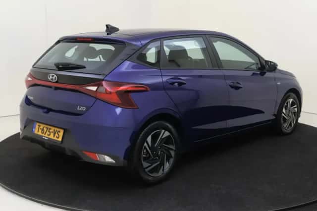 Hyundai i20 (2023) thumbnail 4