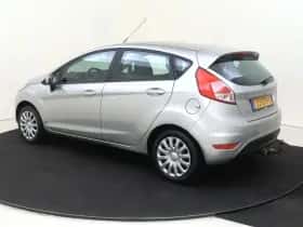Ford Fiesta (2016) thumbnail 3