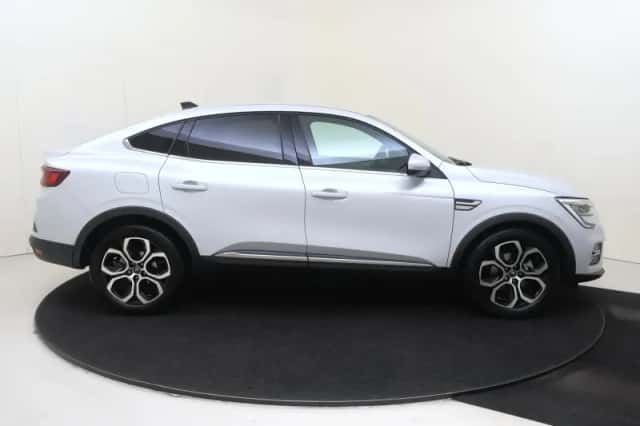 Renault Arkana (2022) thumbnail 13