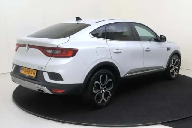 Renault Arkana (2022) thumbnail 4