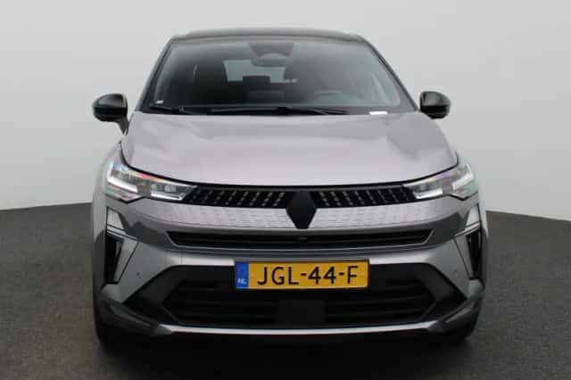 Renault Captur (2025) thumbnail 3