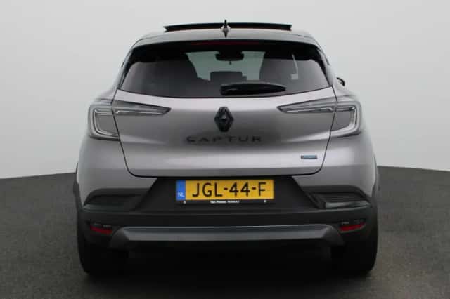 Renault Captur (2025) thumbnail 5