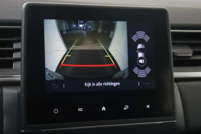 Renault Captur (2021) thumbnail 22