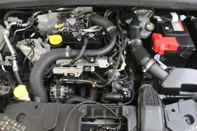 Renault Captur (2021) thumbnail 5