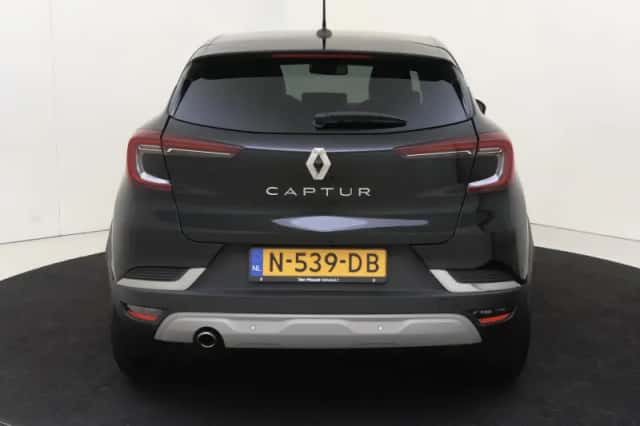 Renault Captur (2021) thumbnail 7