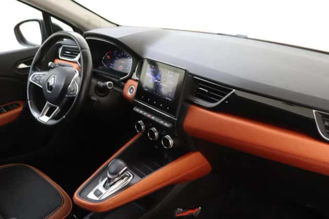 Renault Captur (2021) thumbnail 5