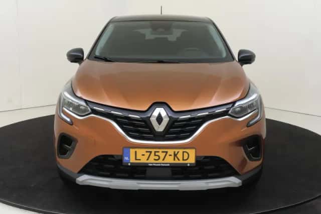 Renault Captur (2021) thumbnail 6