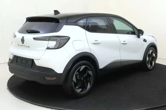 Renault Captur (2025) thumbnail 4