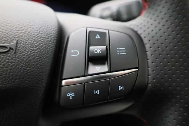 Ford Kuga (2025) thumbnail 18