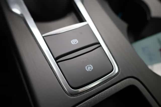Ford Kuga (2025) thumbnail 27