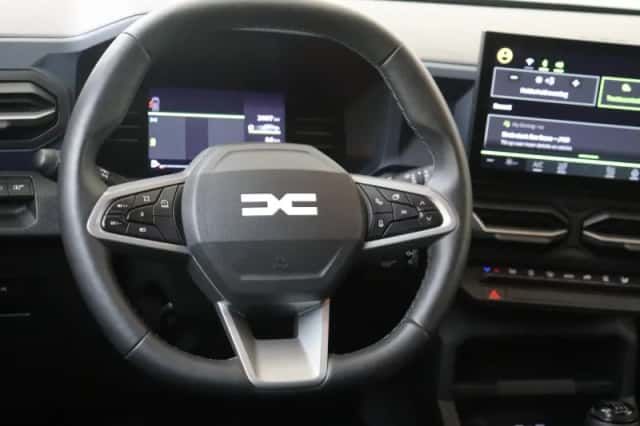 Dacia Duster (2024) thumbnail 11