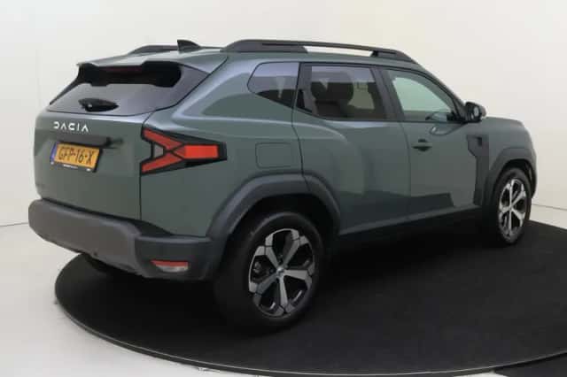 Dacia Duster (2024) thumbnail 4